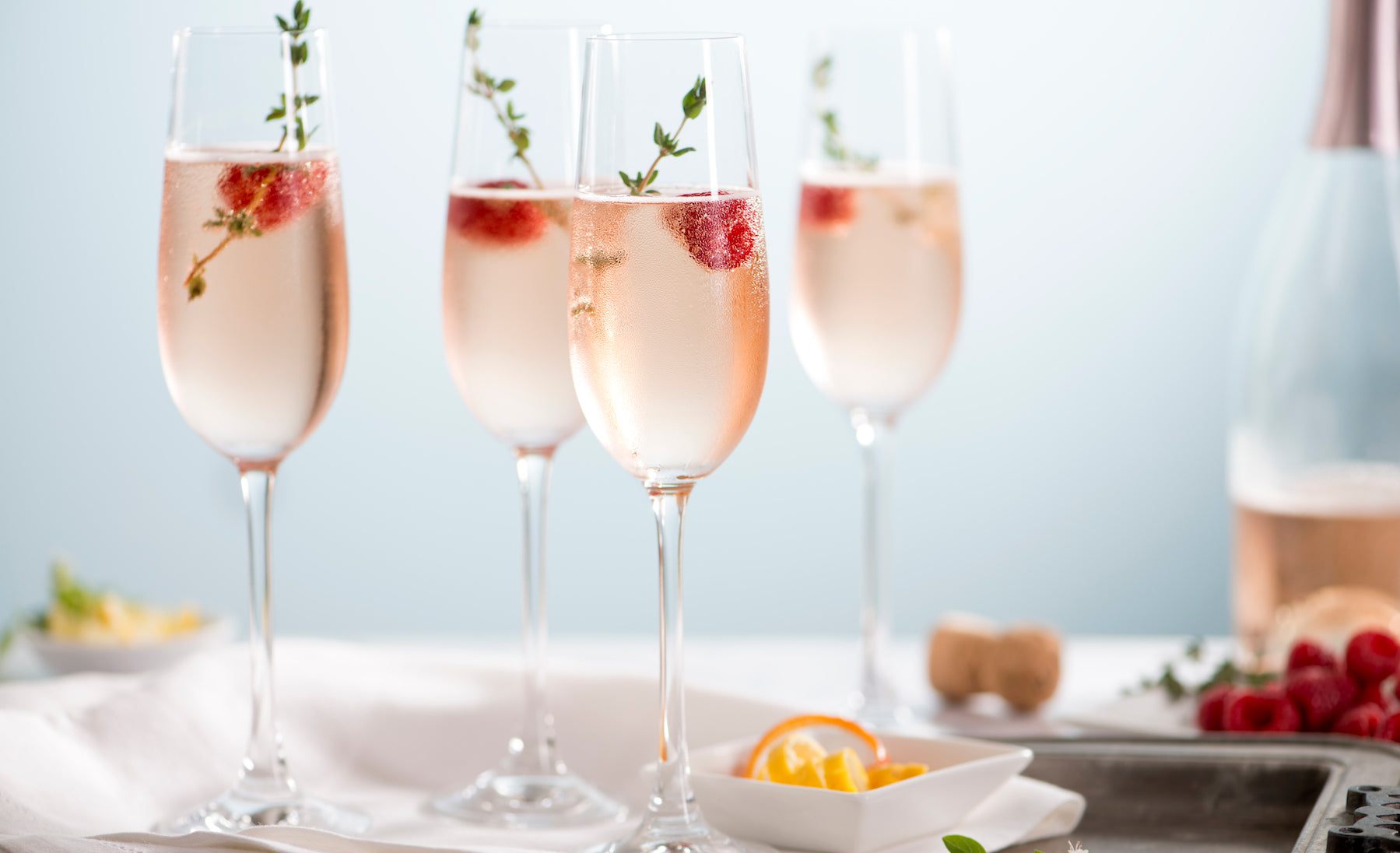 Rose-Champagne-Cocktails-861681070 7360x4912 (1)